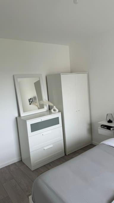 Chic Et Cosy Appartement Epure - T3 Courcouronnes Exterior photo