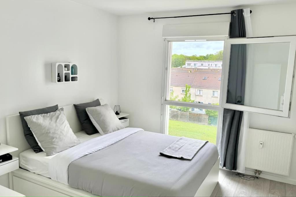 Chic Et Cosy Appartement Epure - T3 Courcouronnes Exterior photo